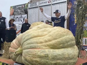 garden-show-largest-pumpkin-2022